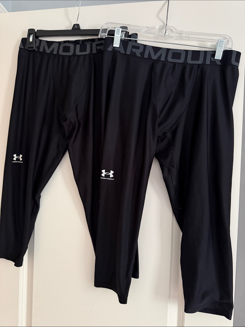 Under Armour Black Performance Heat Gear Leggings - mid calf